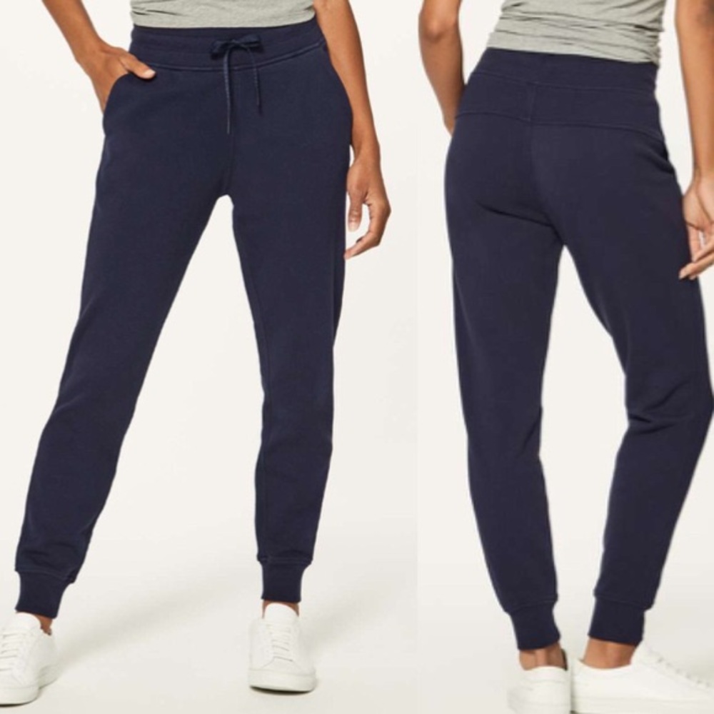 Lululemon Warm Down Jogger in Navy